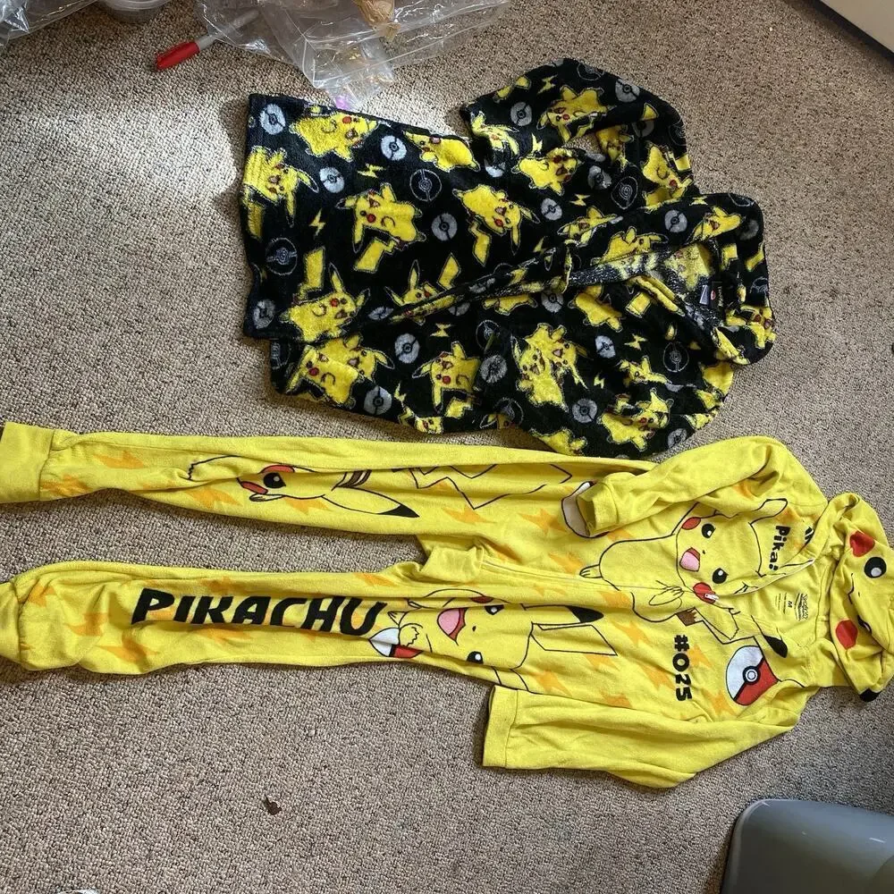 Pokemon Pikachu Fleece One Piece Hoodie Pajamas Robe Unisex Kids S/M Union Suit